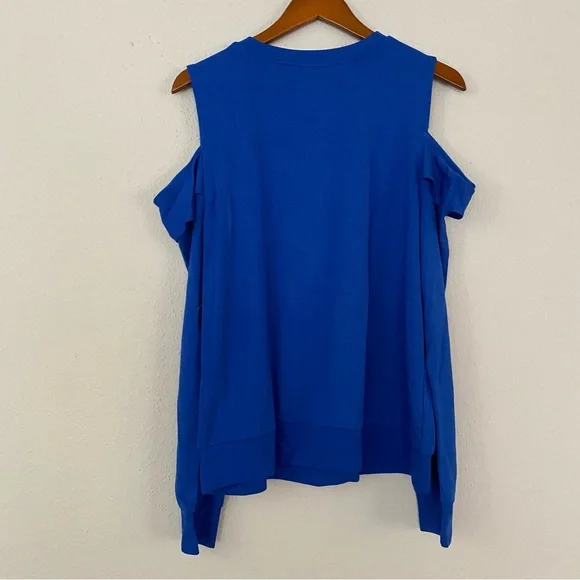 Halogen Ruffled Cold Shoulder Top - Picture 5 of 6